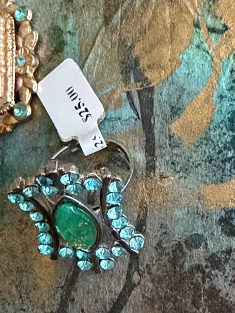 Ring adjustable blue crystal fantasy marquis green faceted center silver tone